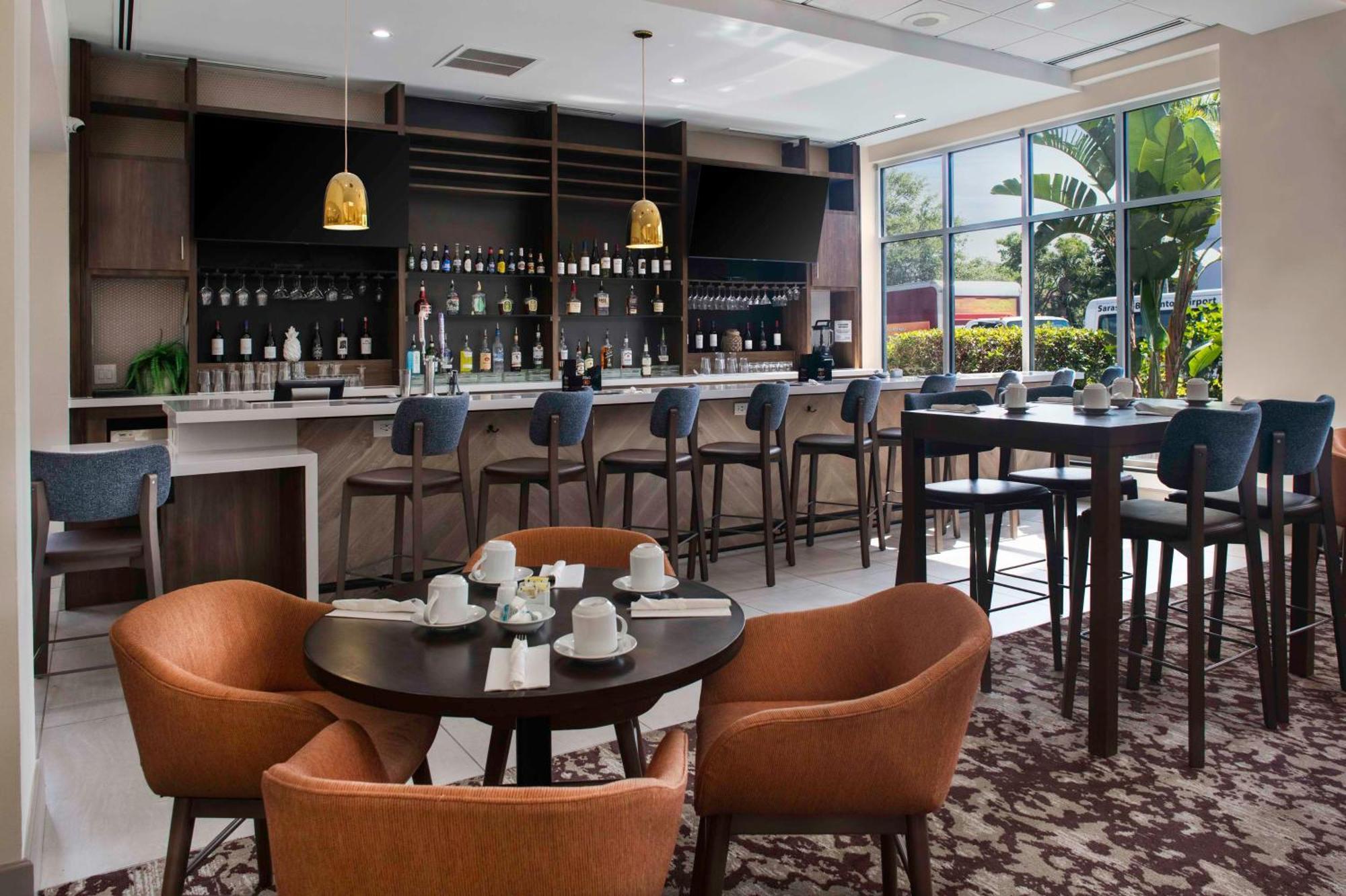 Hilton Garden Inn Sarasota-Bradenton Airport Bagian luar foto