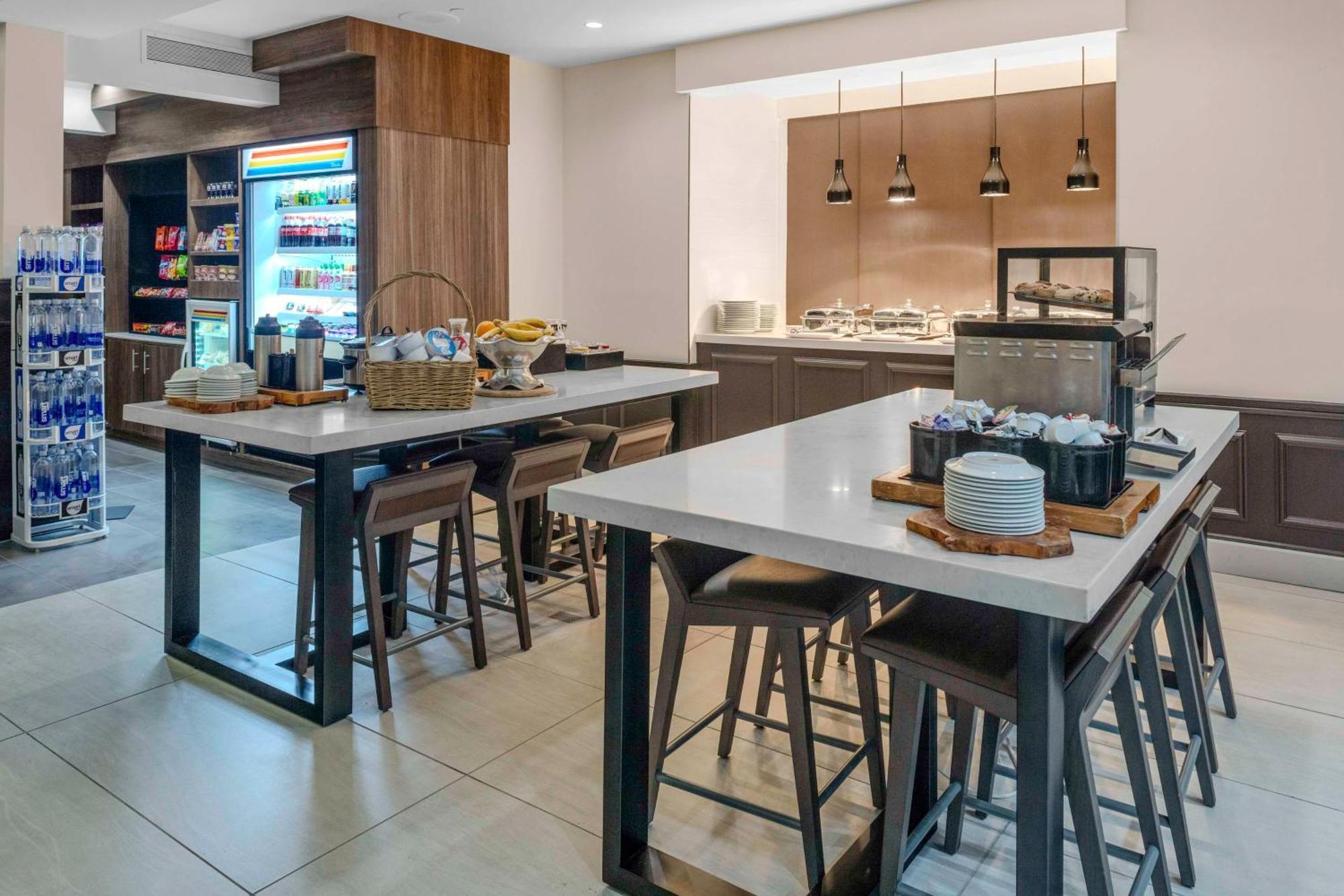 Hilton Garden Inn Sarasota-Bradenton Airport Bagian luar foto