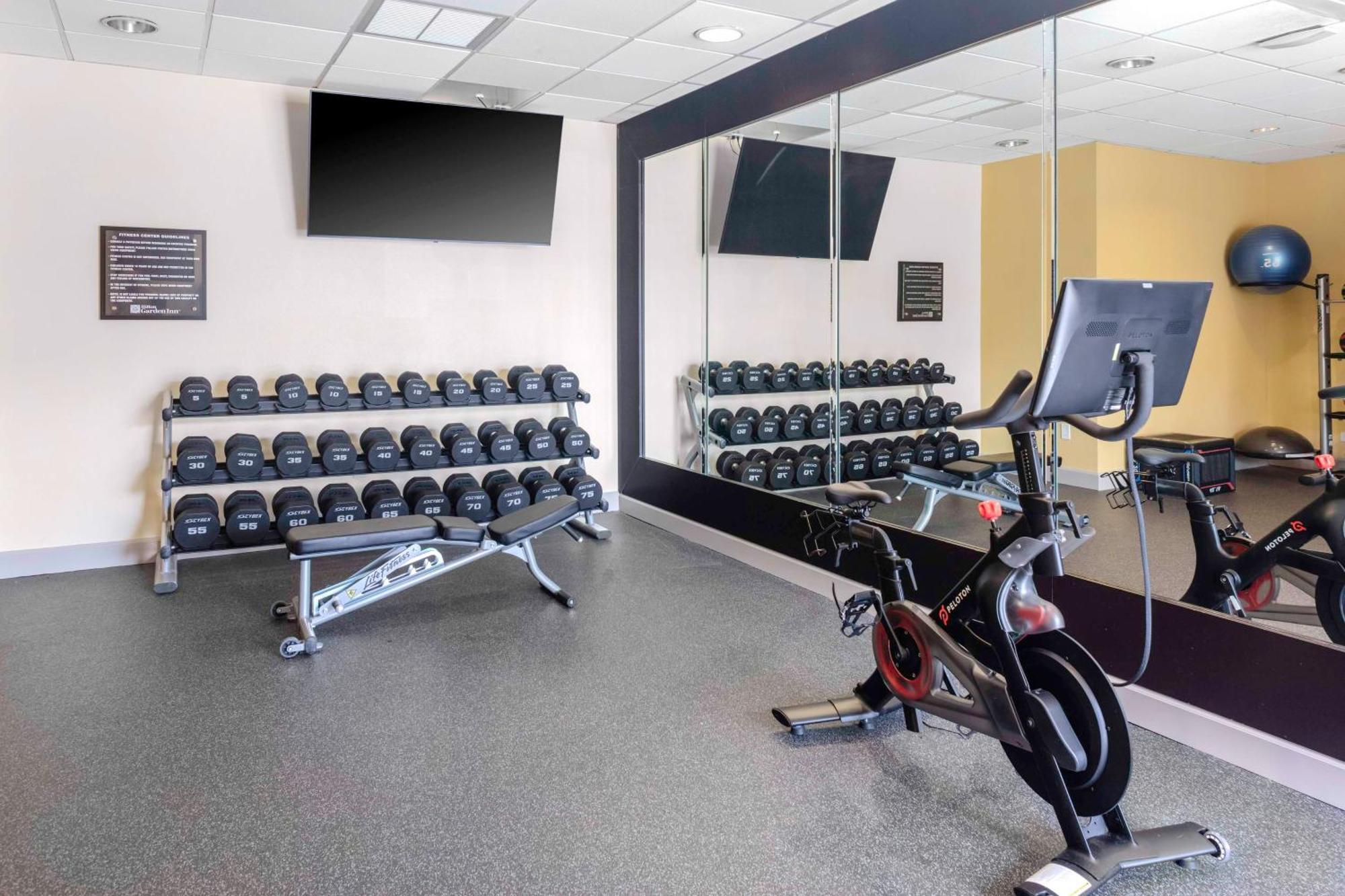 Hilton Garden Inn Sarasota-Bradenton Airport Bagian luar foto
