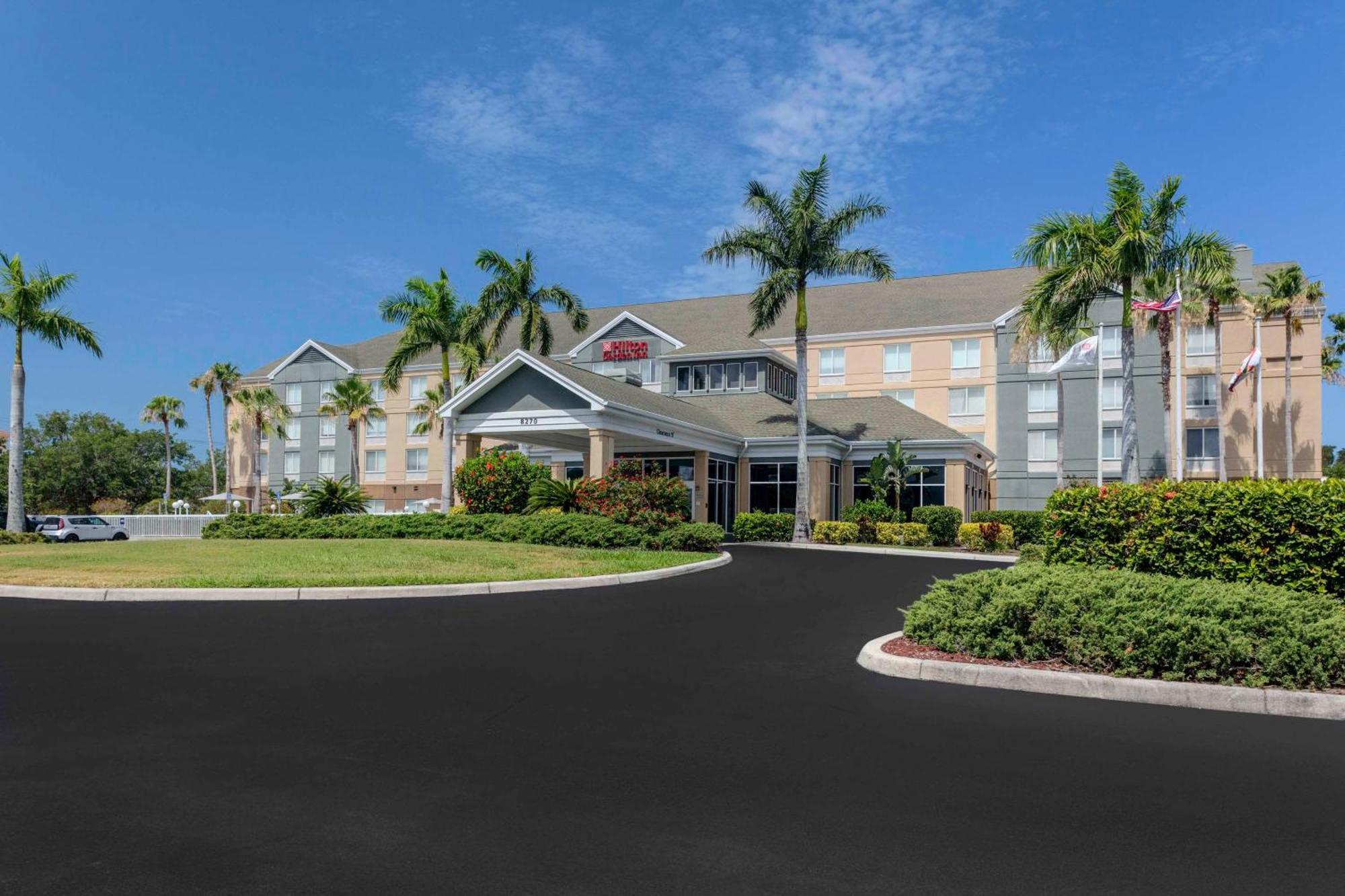 Hilton Garden Inn Sarasota-Bradenton Airport Bagian luar foto