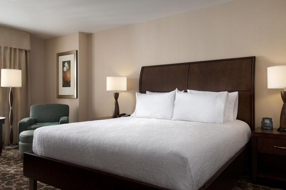 Hilton Garden Inn Sarasota-Bradenton Airport Bagian luar foto