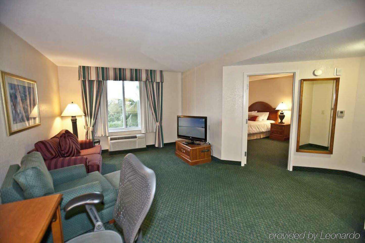 Hilton Garden Inn Sarasota-Bradenton Airport Bagian luar foto